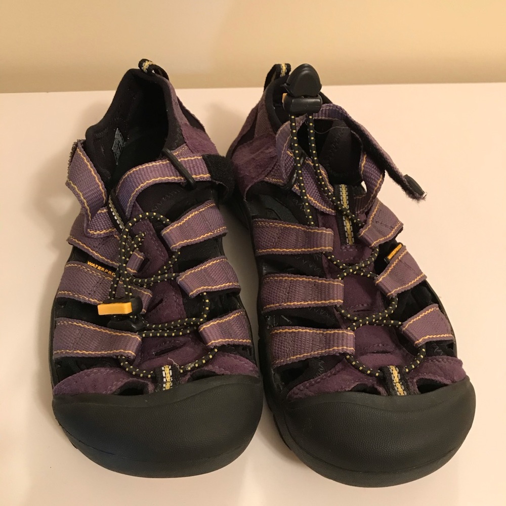 Keen Size 5 Waterproof Purple